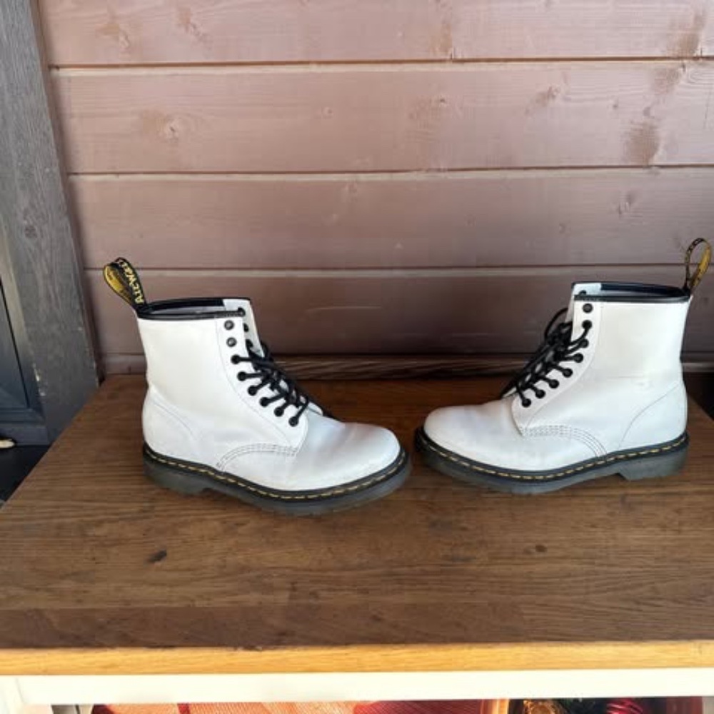 Classic Dr. Martens White